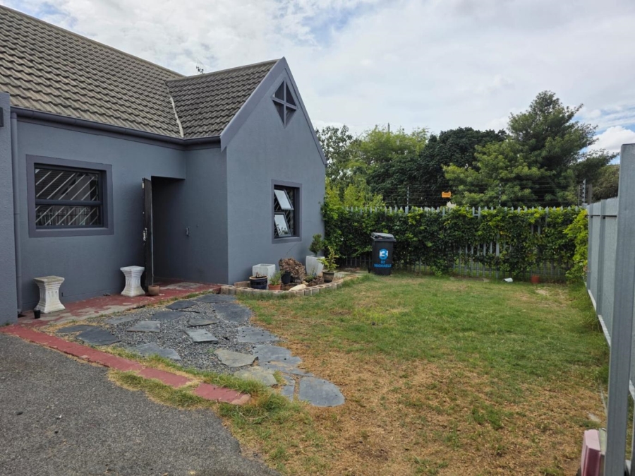 2 Bedroom Property for Sale in Bonnie Brae Western Cape
